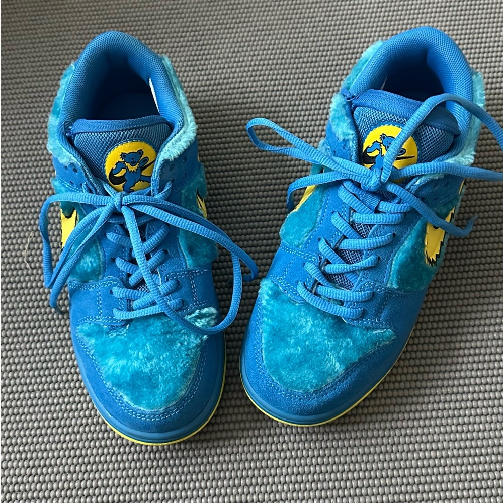 Grateful Dead. Sneakers